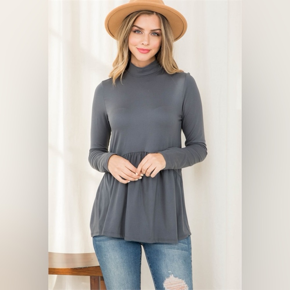 CHARCOAL TOP Size Small
